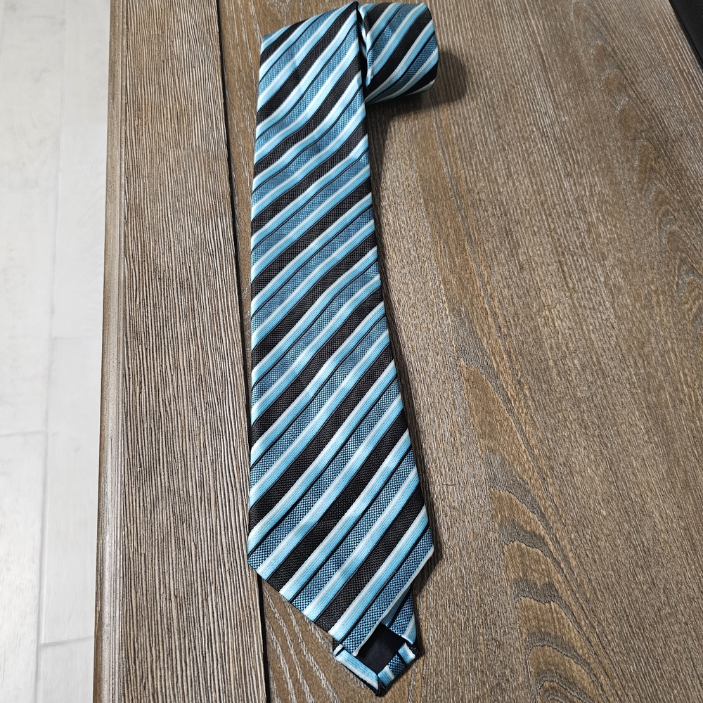 Kissa New York‎ Stripped Men's Tie.